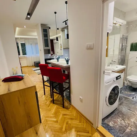 Like Apartment *
